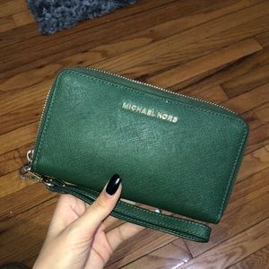 Michael Kors wallet/wristlet